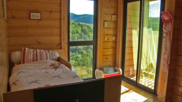 Contemporary Log House Evesque 10